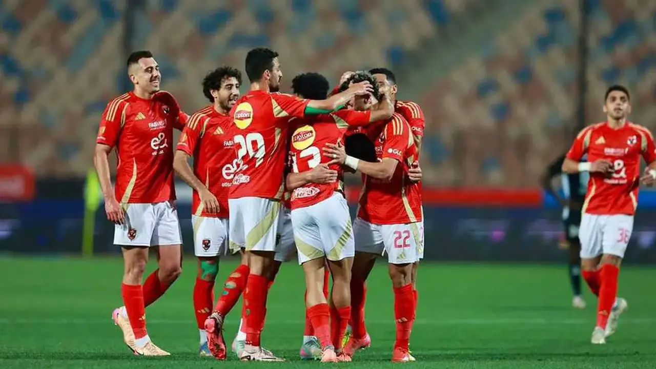 الأهلي يواجه المقاولون العرب في قمة مرتقبة ضمن منافسات الجولة 21 بالدوري المصري